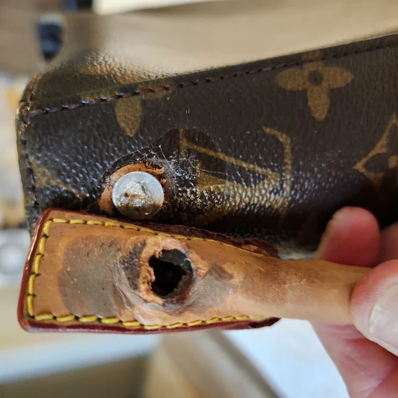 Louis Vuitton Brown Monogram Looping GM Shoulder Bag with Vachetta Leather - Picture 3 of 12